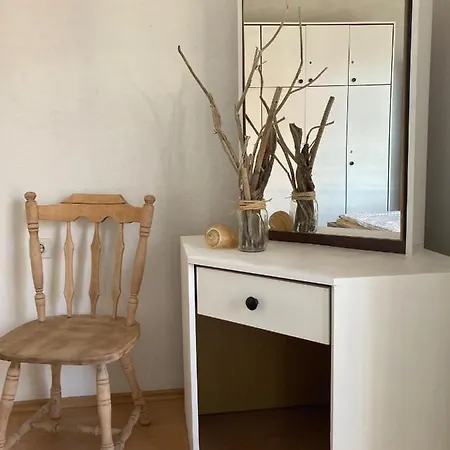 Apartment Mimoza Komiza